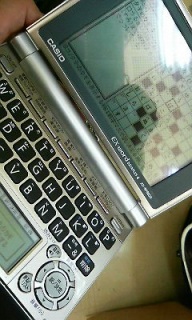�d�q����