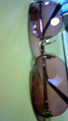 �T���O���X
